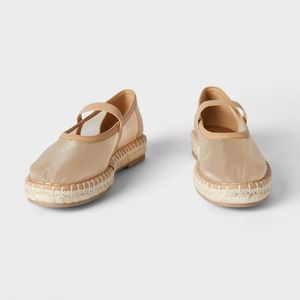 NWT Universal Thread Celia Mesh Mary Jane Espadrille Tan